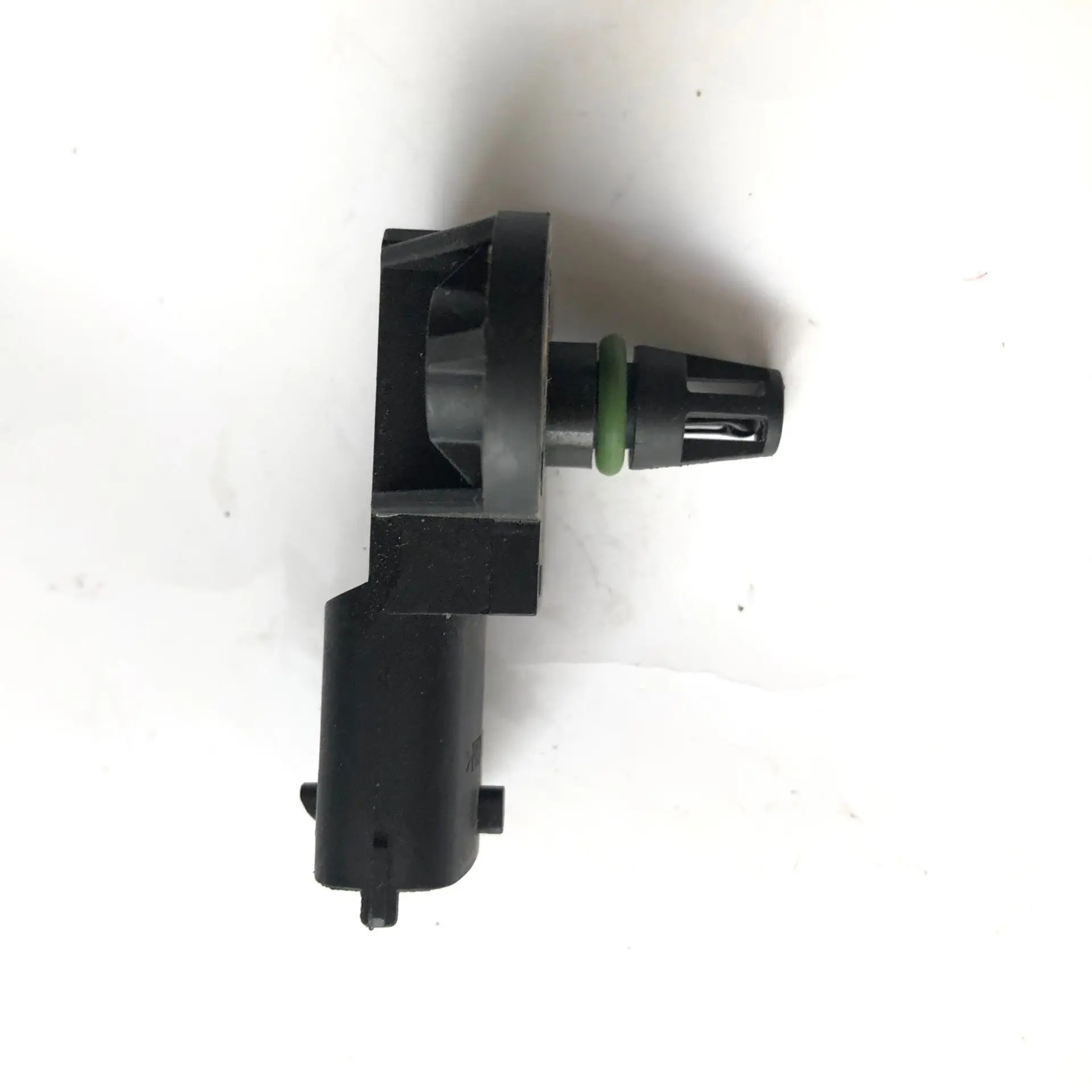 

Air intake Manifold Absolute Boost Pressure MAP Sensor 0281002576 for Volvo FE FH FL FM Kamaz for Daf CF LF 45 55 65 0281002743