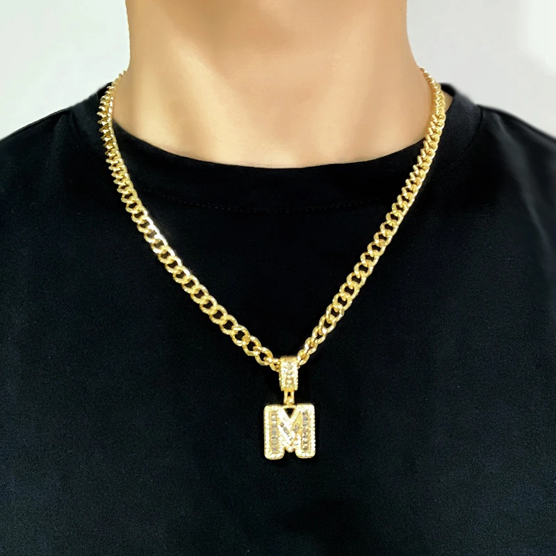 FLOLA Chunky Bubble Letter Necklaces for Women Men Copper Gold Plated 26 Letters Necklaces Name Jewelry nker69