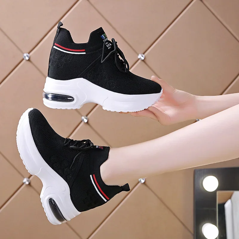 Built-in high-soled sneakers lightweight mesh breathable casual running shoes 2024 Spring and autumn new women's shoes summer