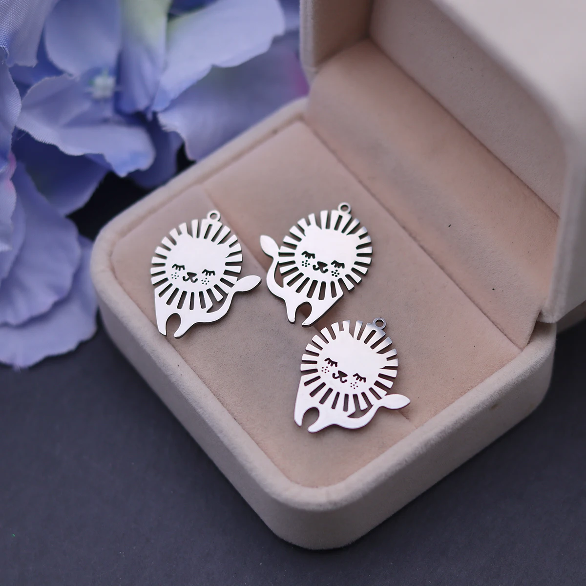 3pcs Stainless Steel Headset Scale Dragon Wine Glass Lion Pendant for Bracelets Charms for Jewelry Making Earring diy Accessorie