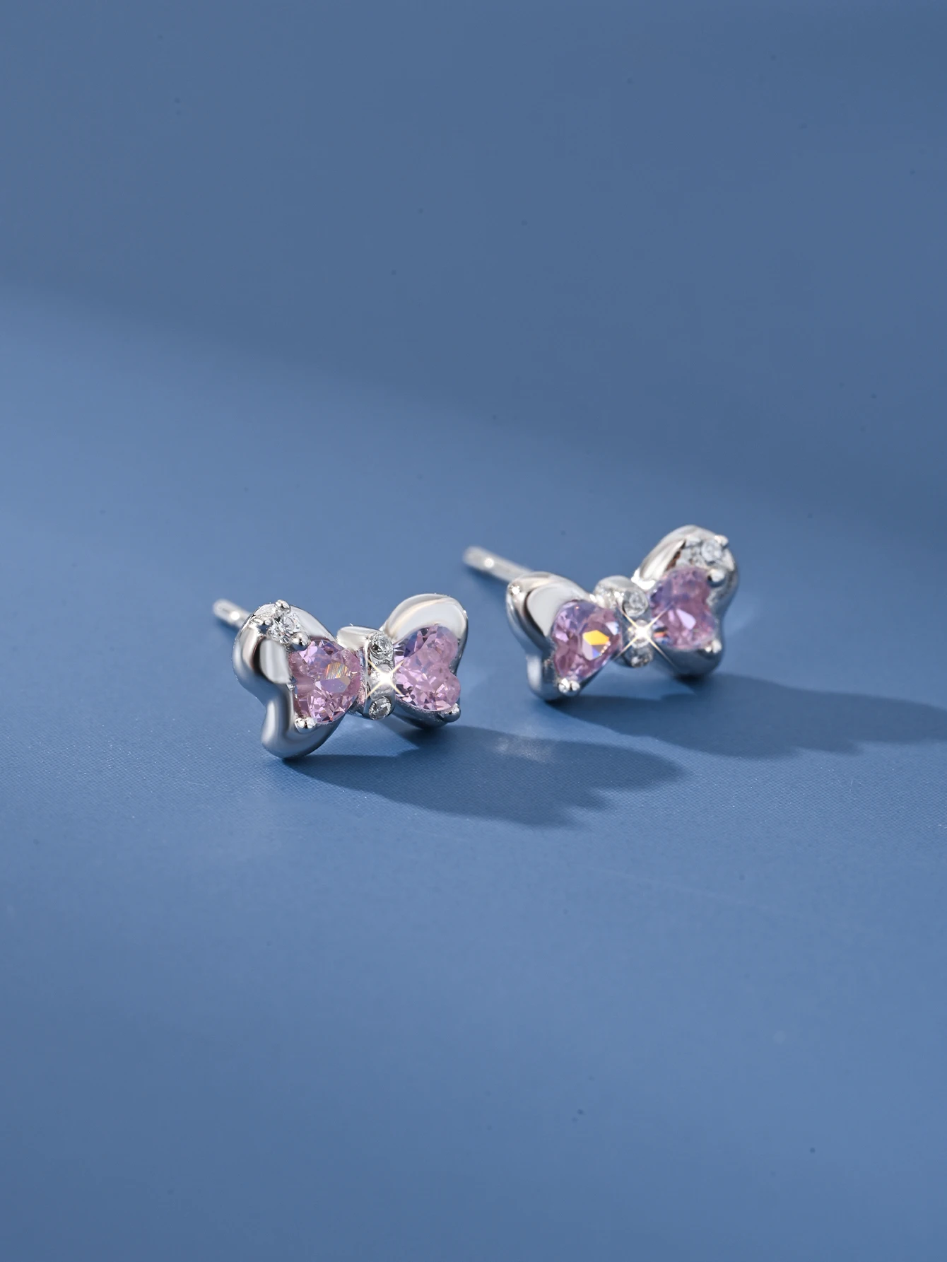 

Серьги-бантики из стерлингового серебра 925 пробы с розовым цирконом, милые и милые роскошные серьги с темпераментом, ювелирные аксессуары, праздничные подарки