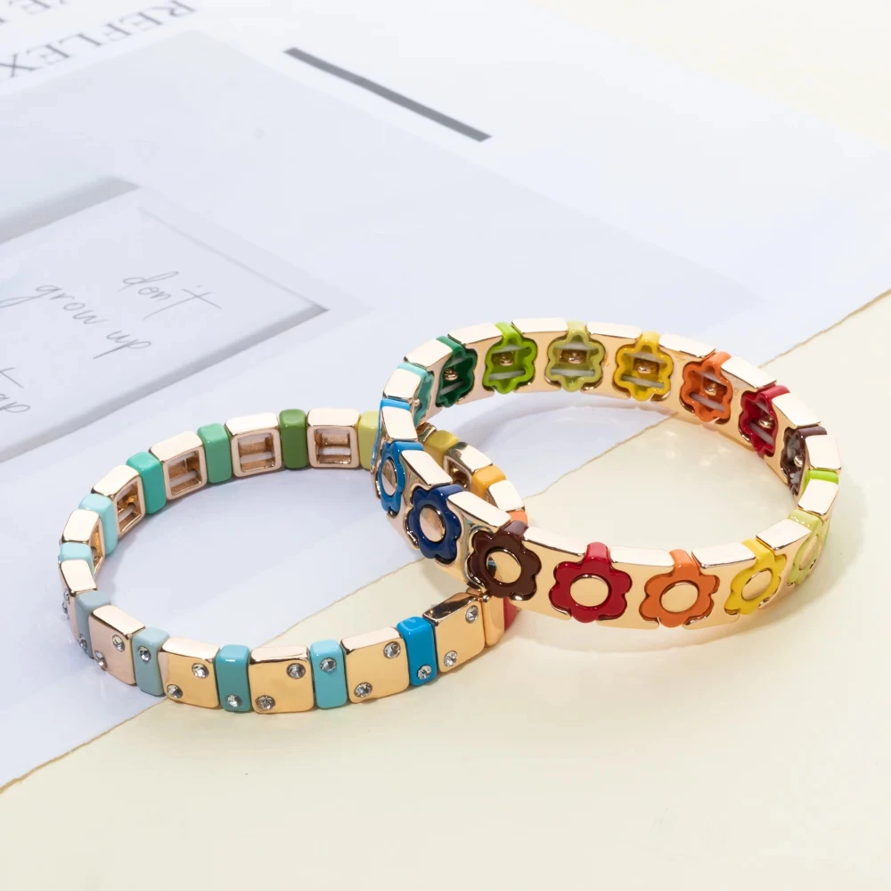 Bohemian Rainbow Alloy Muti-Shaped Beads Bracelet for Women Candy Color Bangle Elastic 2024 New Fashions Jewelry