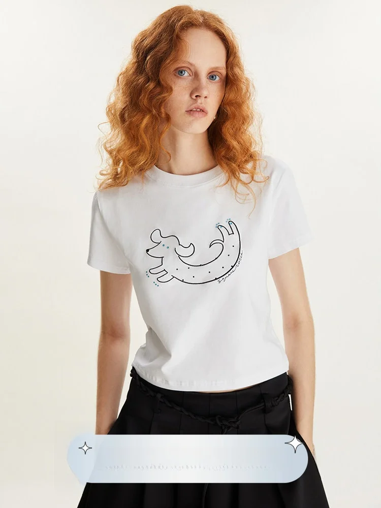 

Белая женская футболка с оригинальным дизайном и вышивкой в виде собаки, летняя модная модель для повседневной носки