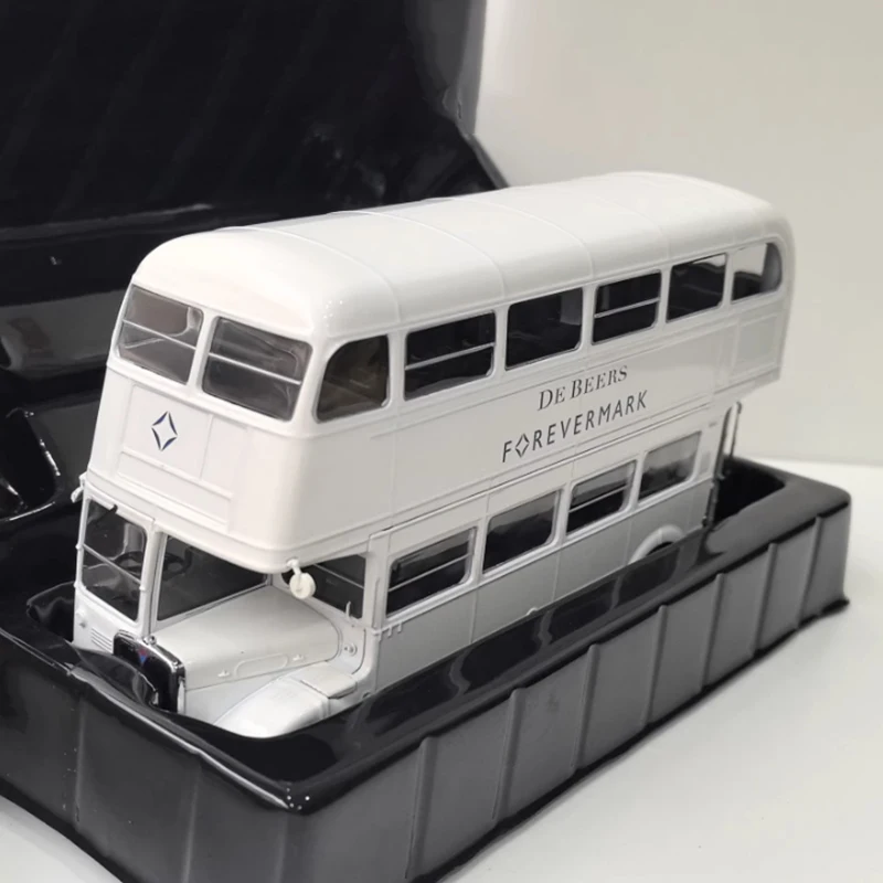 

IXO масштаб 1/43 AEC REGENT III RT, имитация сплава, модель автомобиля, статическая коллекция, украшенные праздничные подарки, игрушки, сувенирный подарок