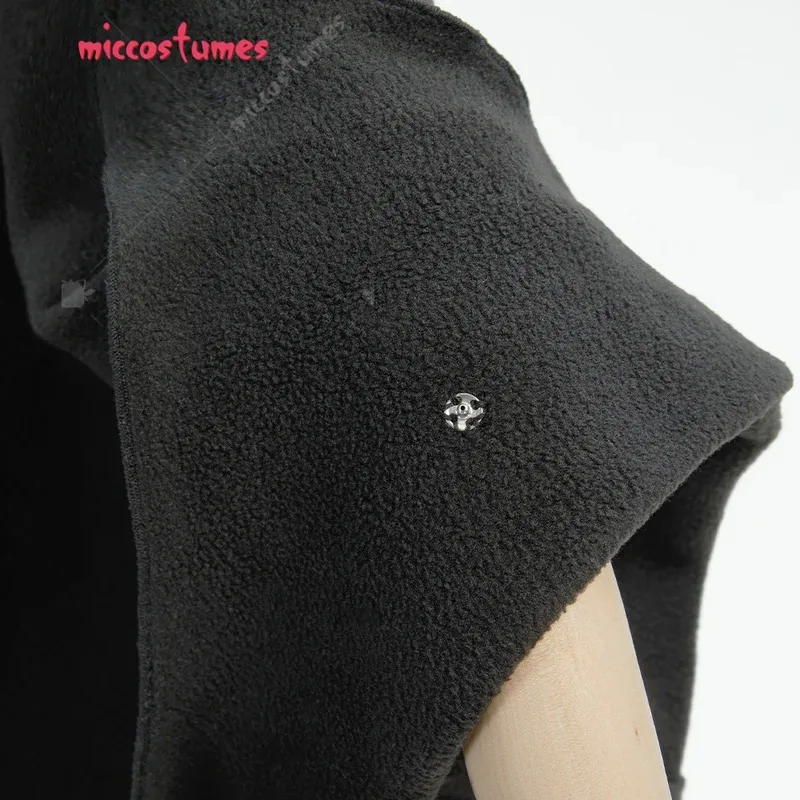 عباءة بقلنسوة على شكل حيوان كيب من miccostumes Uninex أزياء تنكرية لحفلات الهالوين وعيد الميلاد؛ 6، r'8؛ p'