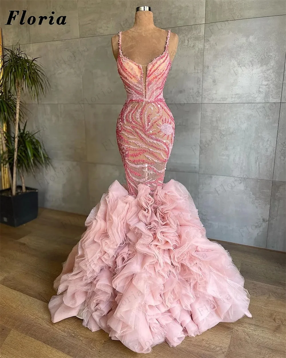 

Pink Tiered Long Celebrity Dresses Handmade Beaded Crystal Wedding Party Dress Luxury Dubai Straps Women Evening Dress Kaftans