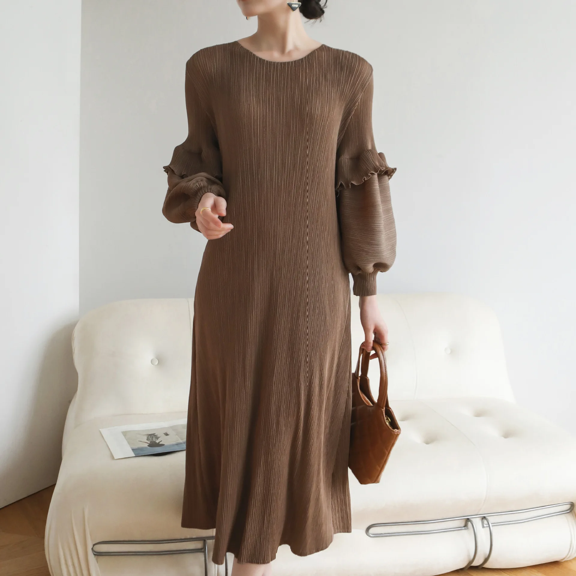 

Miyake High Quality Pleated Temperament Commuter French Lantern Sleeve Round Neck Women's Dresses 2025 Summer New