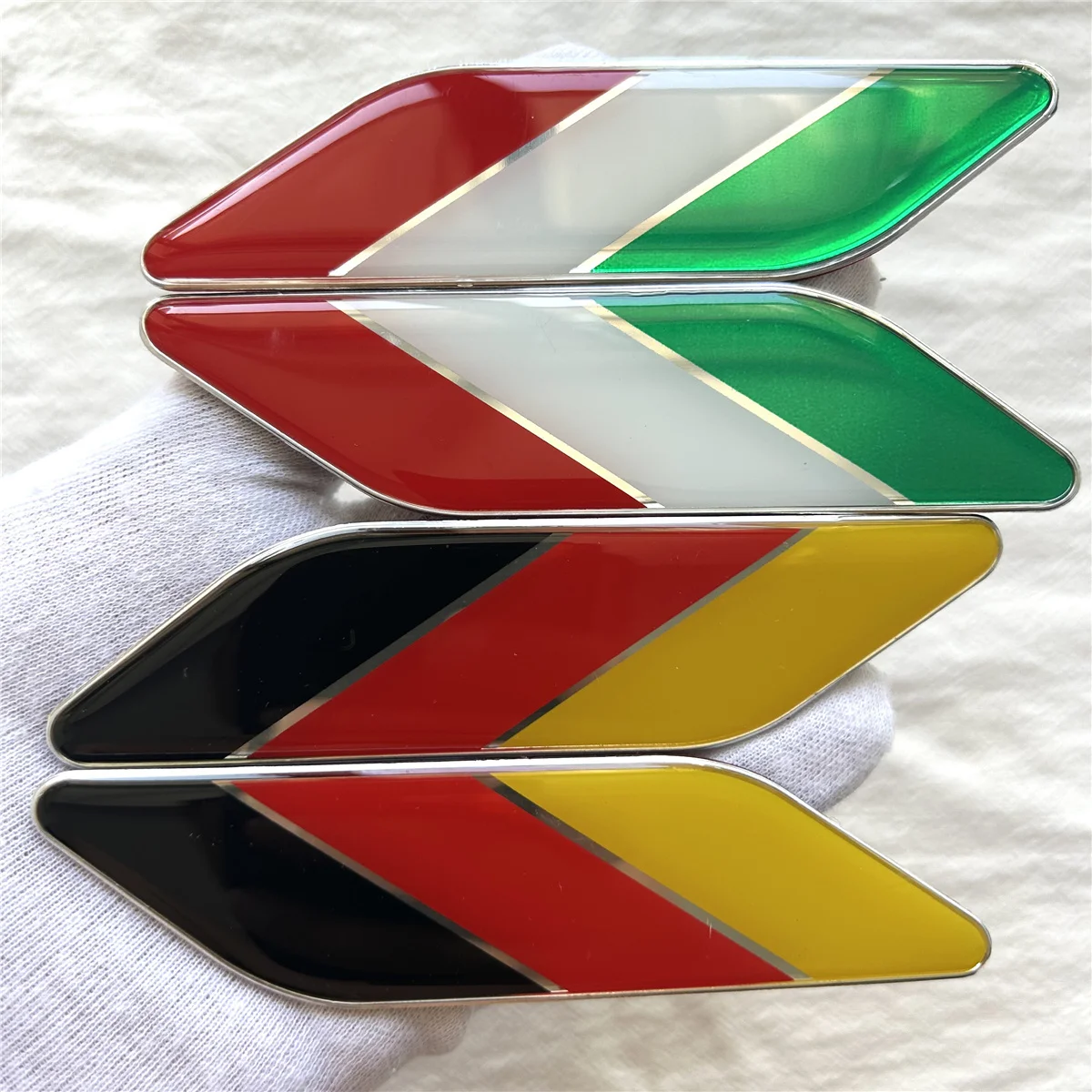 

2pcs aluminum alloy metal Italian flag German flag car logo suitable for body trunk tail side car sticker decal decorative acces