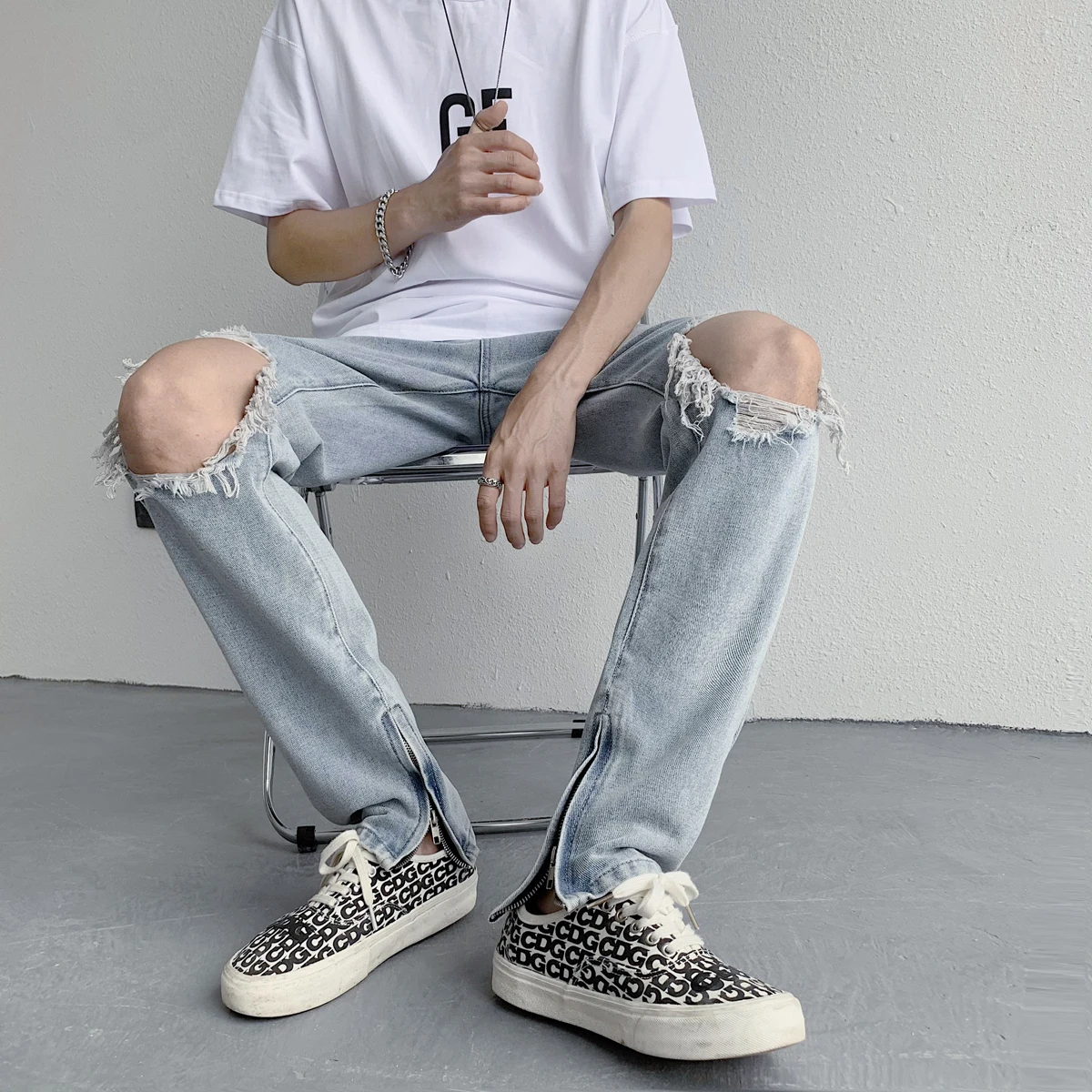 

Trendy Men's Summer Thin Straight Leg Jeans Casual Loose Wide Leg Pants High Street INS Blue Denim Jeans with Hole Youth Faion