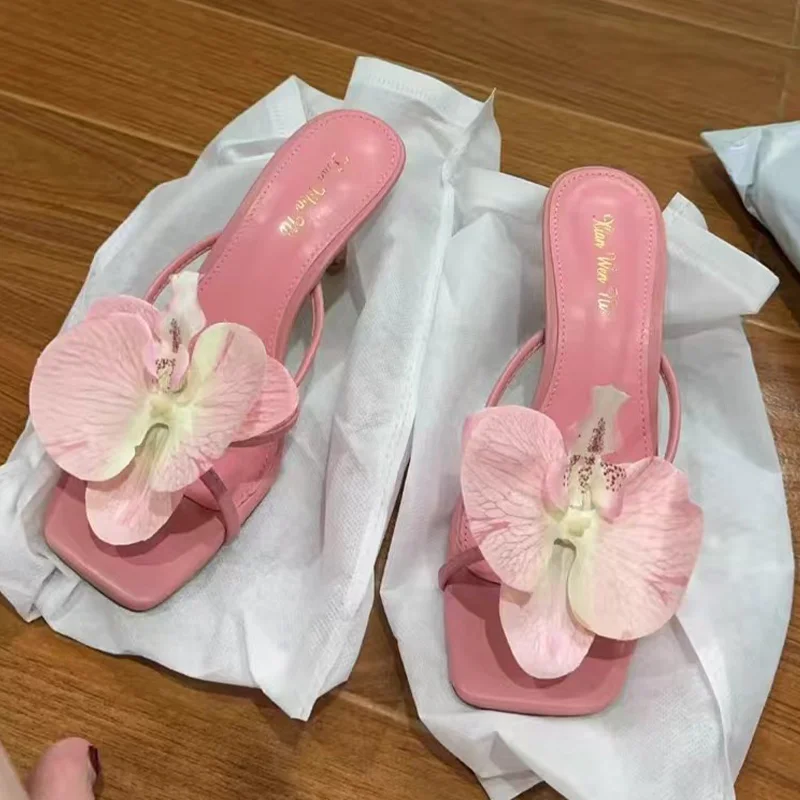 

Brand Shoes Female 2025 Summer New Elegant Flowers Design Women's Slippers Casual Fashionable Outer Wear High Heel Slides Women