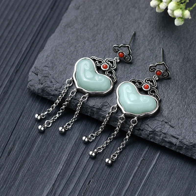 

Heart-shaped Lustrous Thai Silver Vintage Chain Earrings Demure Imitation Hetian Jade Peace and Safe Lock Tassel Drop Ear-studs