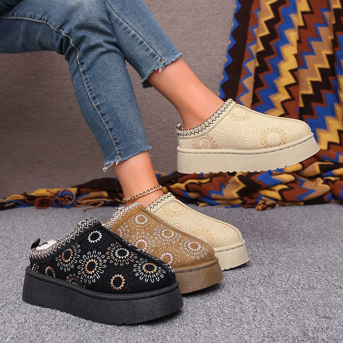 2026 Women's Piled and Thickened Cotton Large Size Ethnic Style  Warm and Comfortable Short Snow Boots
