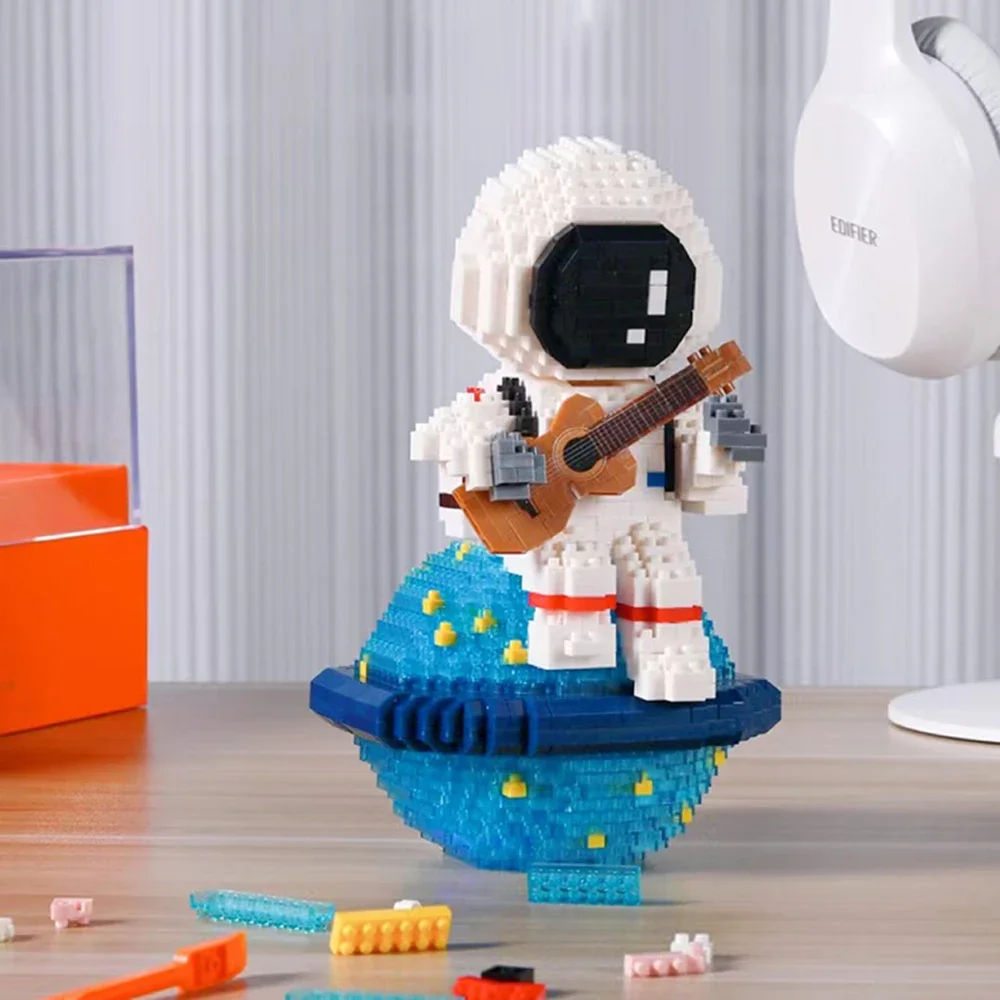 AstronsomMini-Briques de construction pour enfants, modèle de nuit Spaceman, cadeau de vacances, jouets pour enfants