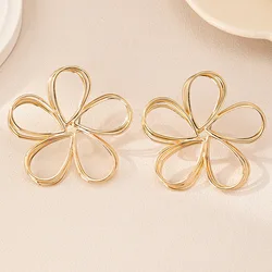 Stud Earrings For Women Five-petal Flower Hollowed Out Metal Ear Accessories Holiday Party Gift Holiday Fashion Jewelry CE206