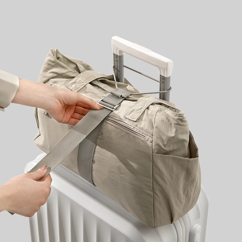 

Luggage straps