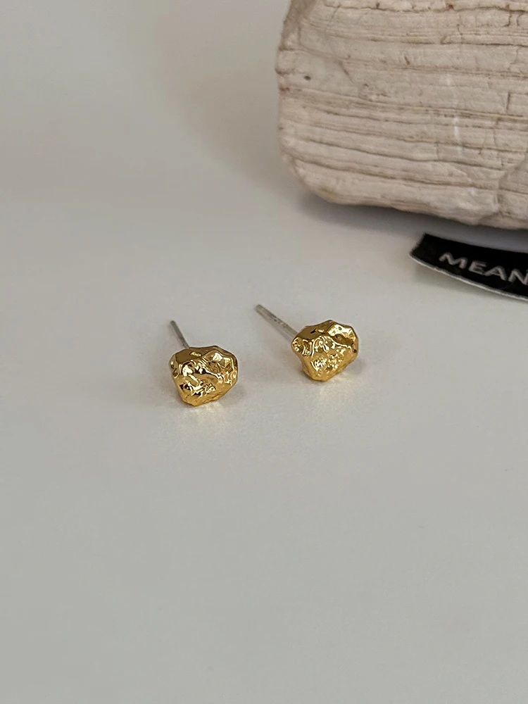 2026 Neue Imitationsperlen-Tropfenförmige Anhänger-Ohrringe in Goldfarbe für Damen, Eleganter Trendschmuck, Luxus-Accessoires für Partys – Detail 16