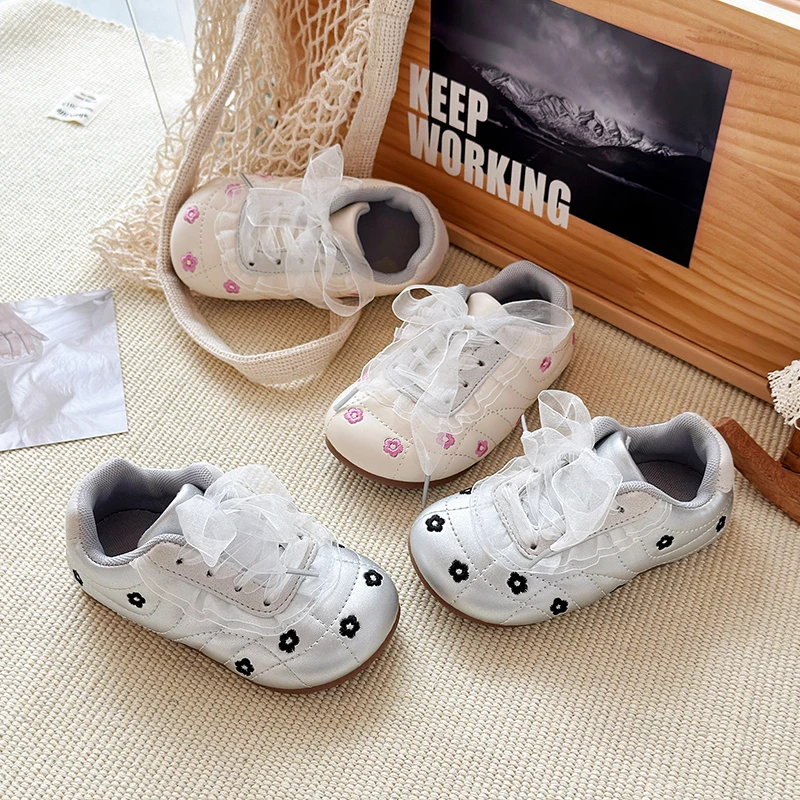 

New Elegant Girls Sports Shoes Sweet Lace Ruffled Edge Kids Fashion Princess Causal Sneakers Spring Autumn Children Tennis Shoes