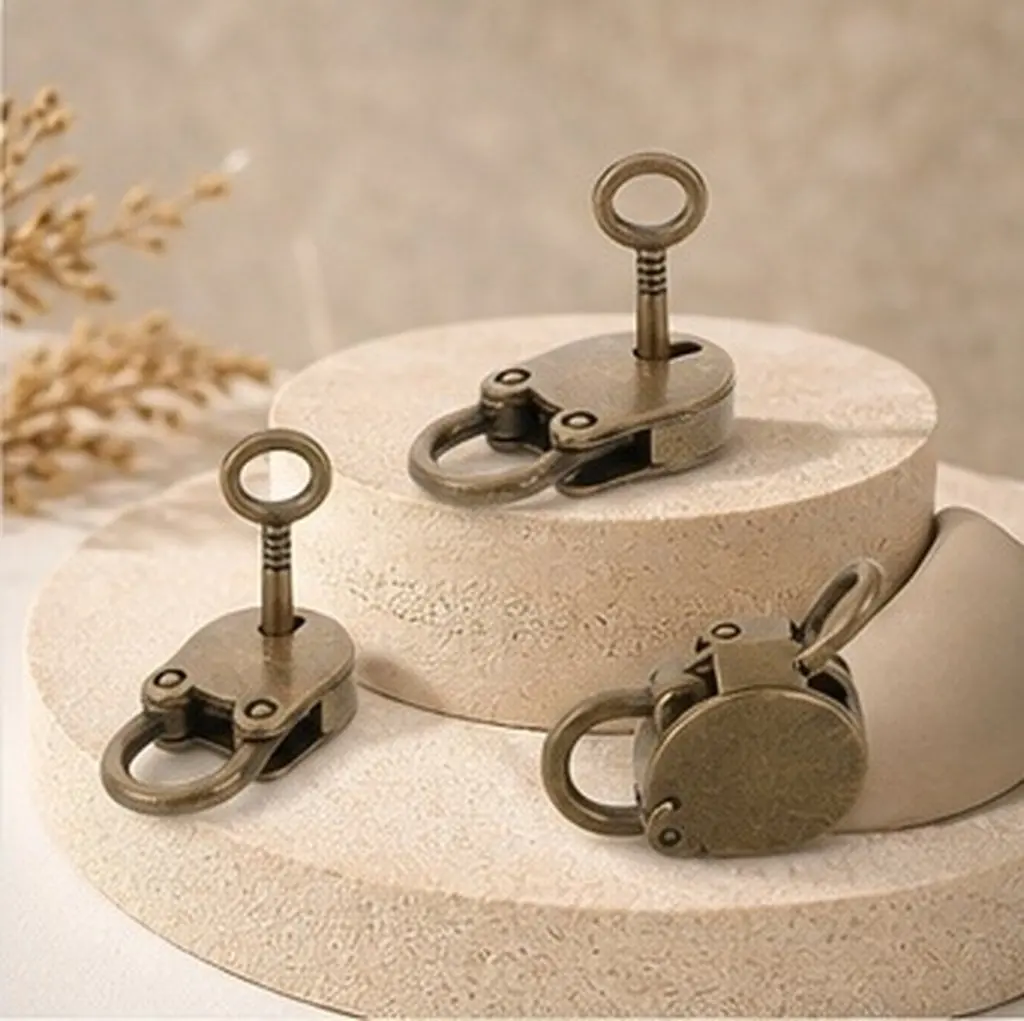 5Pcs Tiny Vintage Padlock Set Metal Mini Lock with Key Finish for Jewelry Box Diary Book Luggage Treasure Box Notebook