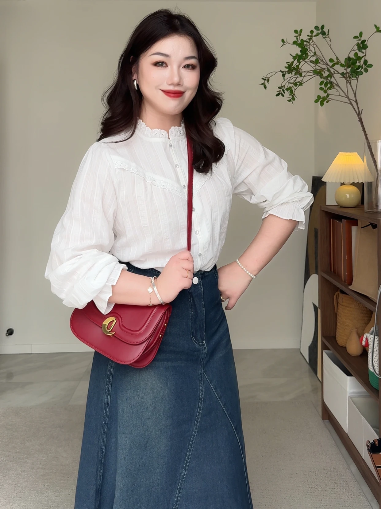 

Elegant Pure Cotton White Shirt for Women Spring 2026 Slimming Versatile Korean Style Commute Shirt Simple Loose Fit Long Sleeve