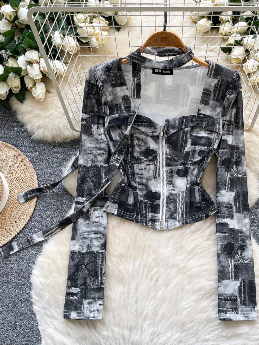 

Foamlina Long Sleeve Top Women Retro Style Printed T-Shirt New Autumn Fashion Square Neck Long Sleeve Zipper Up Slim Crop Tops