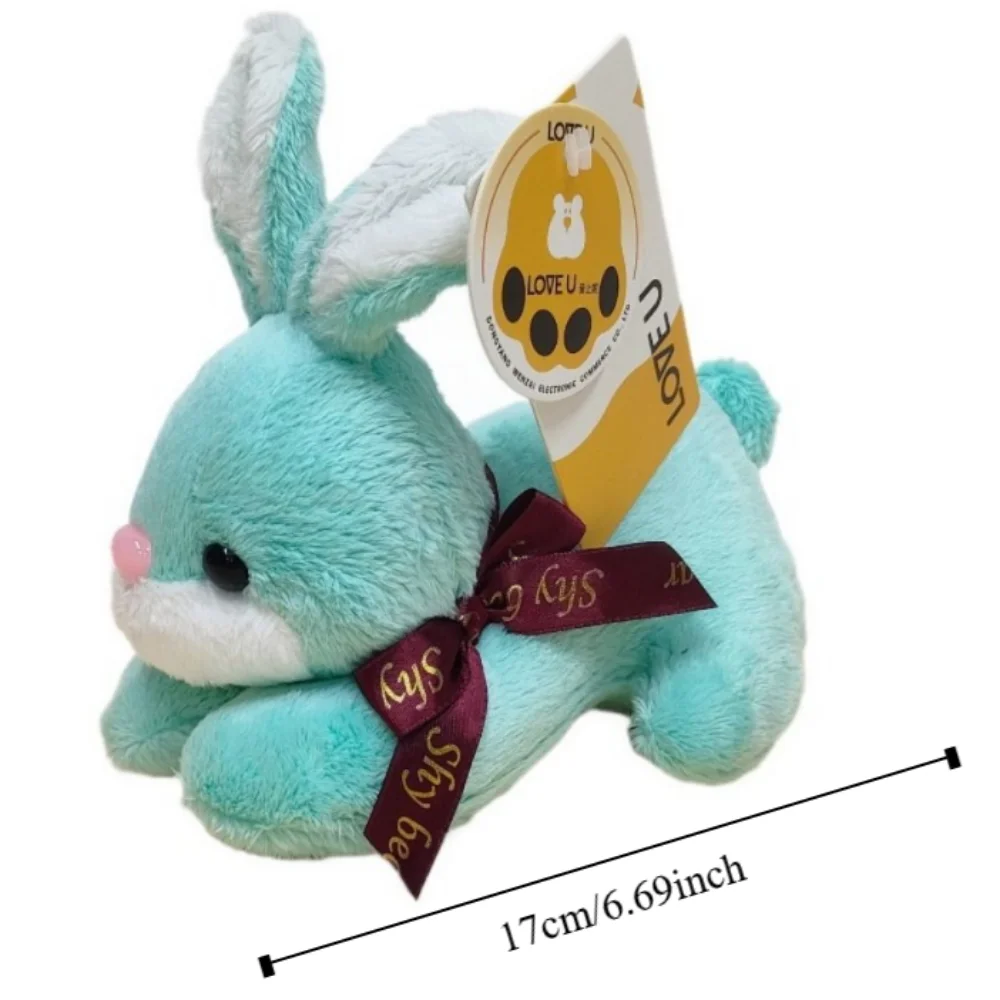 赤ちゃんをなだめる長い耳の大きな耳のウサギの柔らかいふわふわのぬいぐるみ、漫画のウサギのギフト