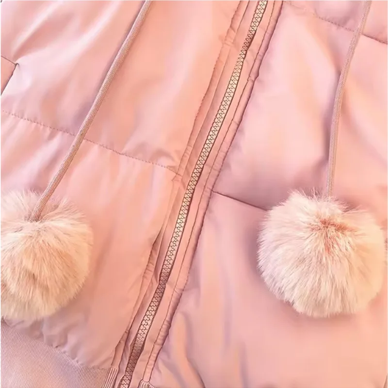 2025 موضة مقنعين أسفل القطن معطف مبطّن المرأة الشتاء قصيرة سترات كبيرة الفراء طوق الصوف بطانة ملابس خارجية طالب دافئ Casu
