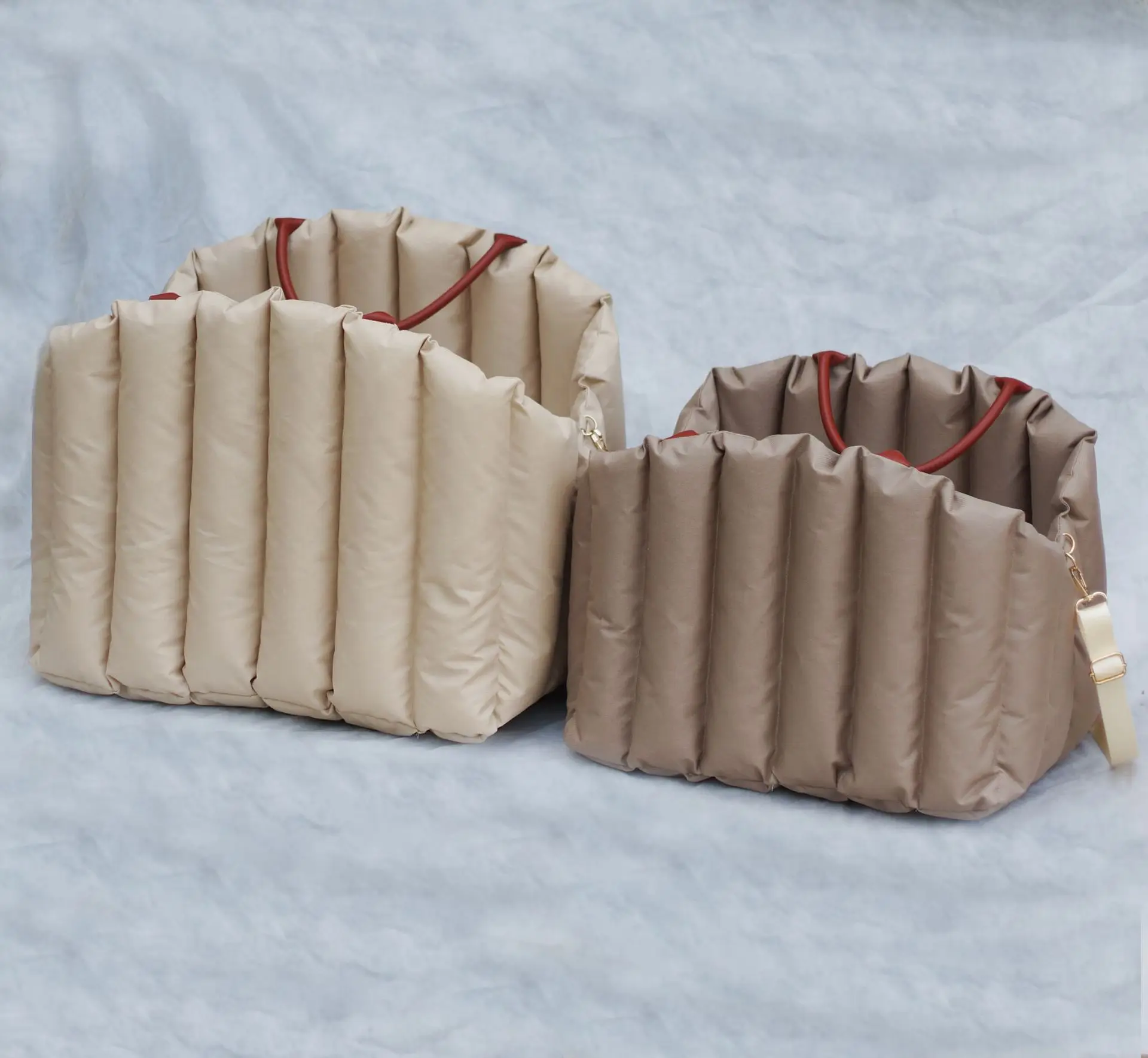 المحمولة كلب مقعد السيارة نونسليب الناقلون صندوق السيارة الآمن الداعم بيت حقيبة للكلاب الصغيرة القط السفر الناقل على ظهره الاشياء العناصر