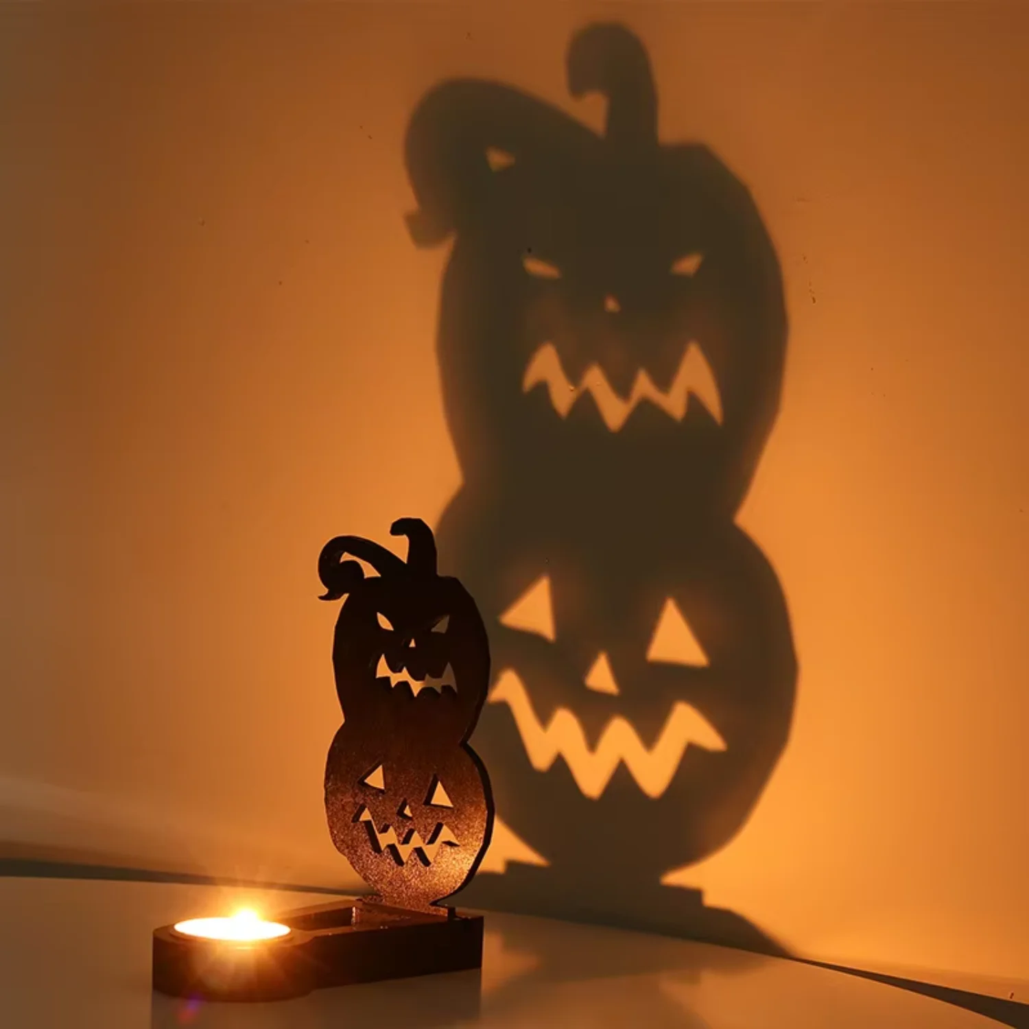 Creative Candle Holder for Halloween Party Desktop Decoration Funny Shadow Stand Factory wholesale