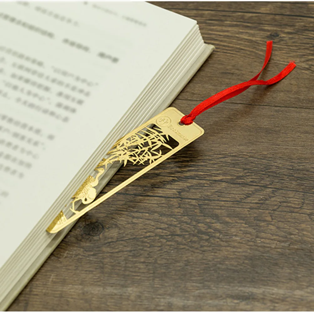 

4 pcs Chinese Vintage Metal Bookmarks Kawaii Planner Clips Page Marker Stationery Office School Supplies Golden Hollow