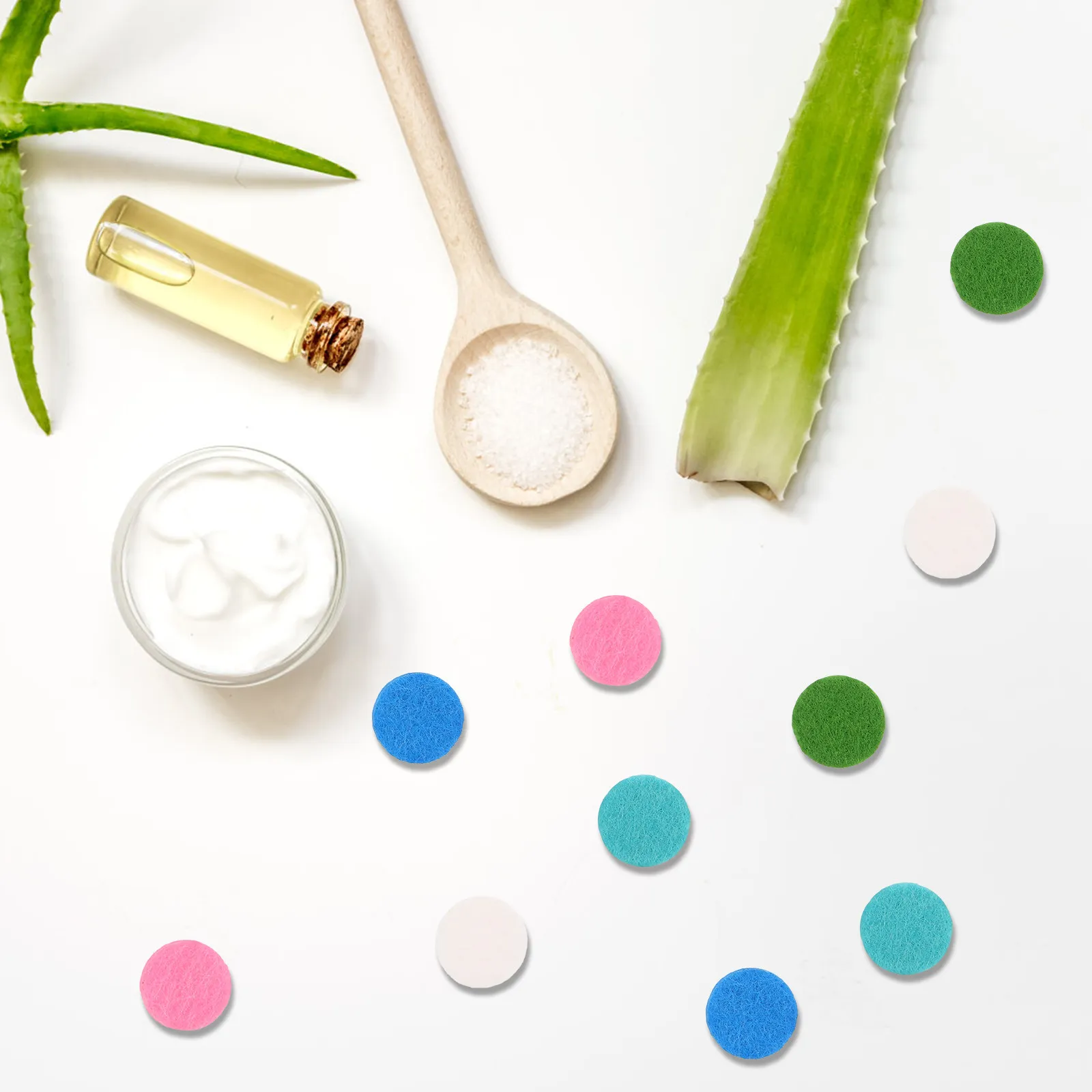 

50 шт. сменных круглых ватных подушечек с фибровым наполнителем для ароматических диффузоров, автомобильных вентиляционных отверстий и браслетов