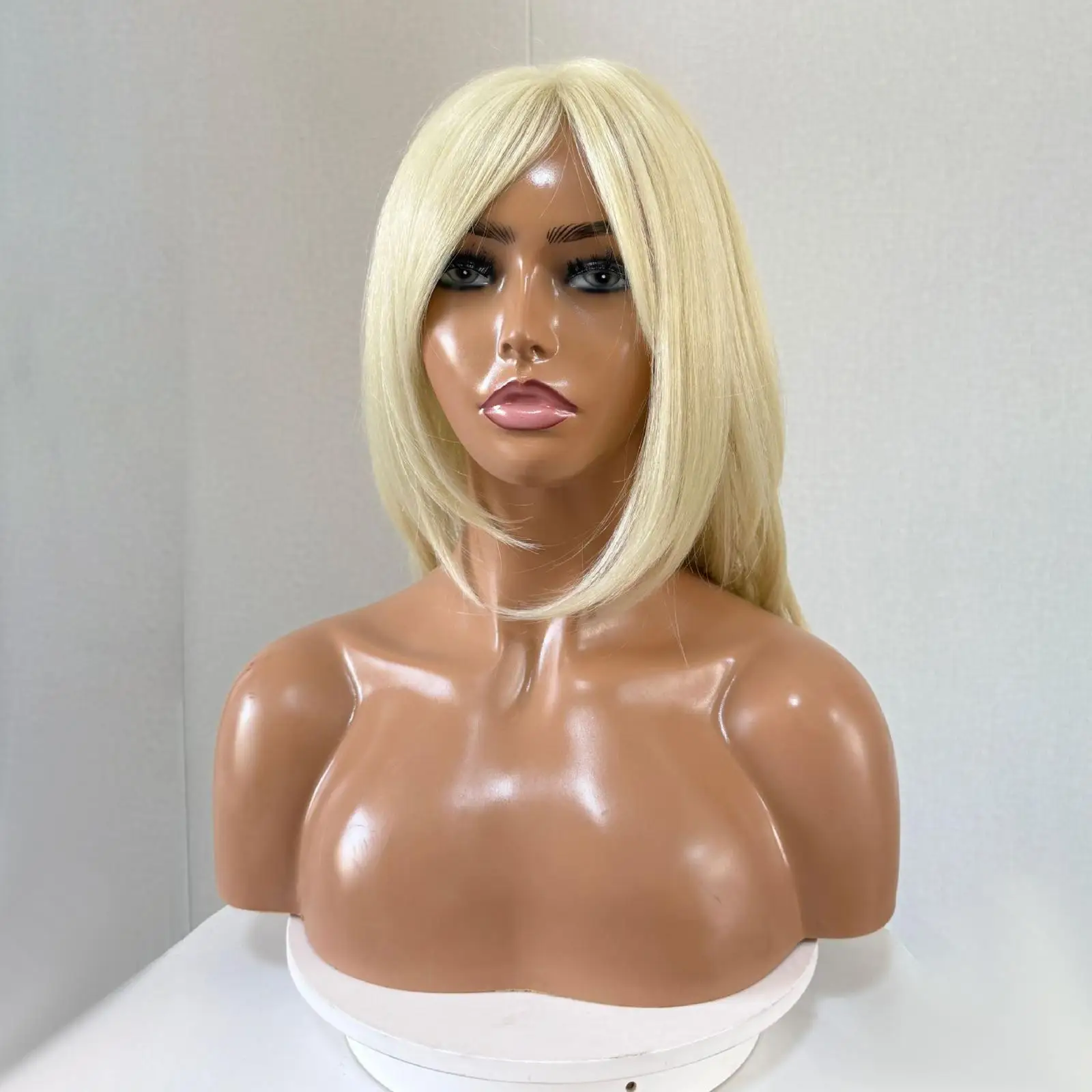 

Realistic Female Mannequin Head Manikin Head for Glasses Scarves Earrings