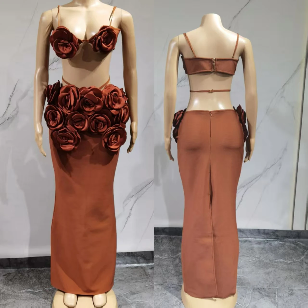 une-niche-de-bretelles-super-sexy-haut-de-gamme-avec-des-petales-de-rose-un-nombril-expose-une-taille-haute-une-jupe-cintree-une-robe-chic-de-piste-de-mannequin