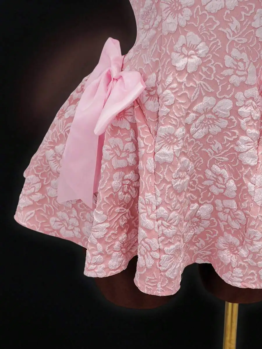 

Sakura Pink 3D Jacquard Halter Neck Dress With Side Bow A-Line Skirt For Bridesmaid Date Night
