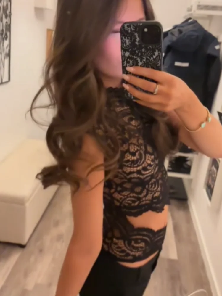 

Сексуальный кружевной прозрачный топ для женщин, облегающая рубашка с вырезами, укороченный жилет без рукавов с высоким воротом, новинка 2026 года, женские топы весна-лето