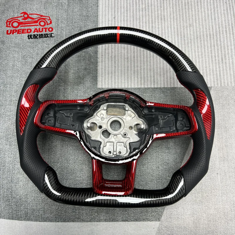 Suitable for Customized carbon fiber steering wheel processing by the manufacturer is Volkswagen Magotan/Sapatura/Tayron/Passat