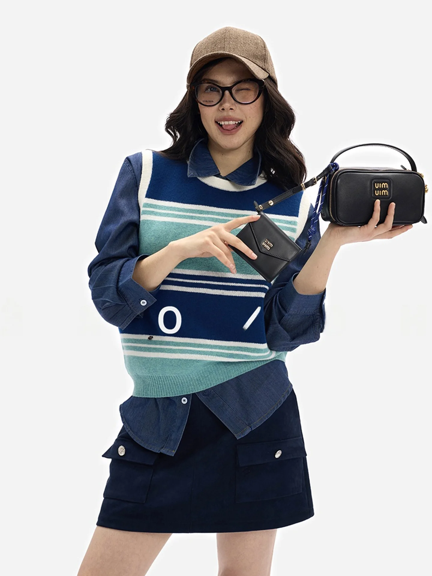 Okrągła dzianinowa kamizelka 2025 Jesień Kolor Colion Luksusowa Prosta Damska Bluzka Bez Rękawów Wyszczuplająca Lekka Kamizelka