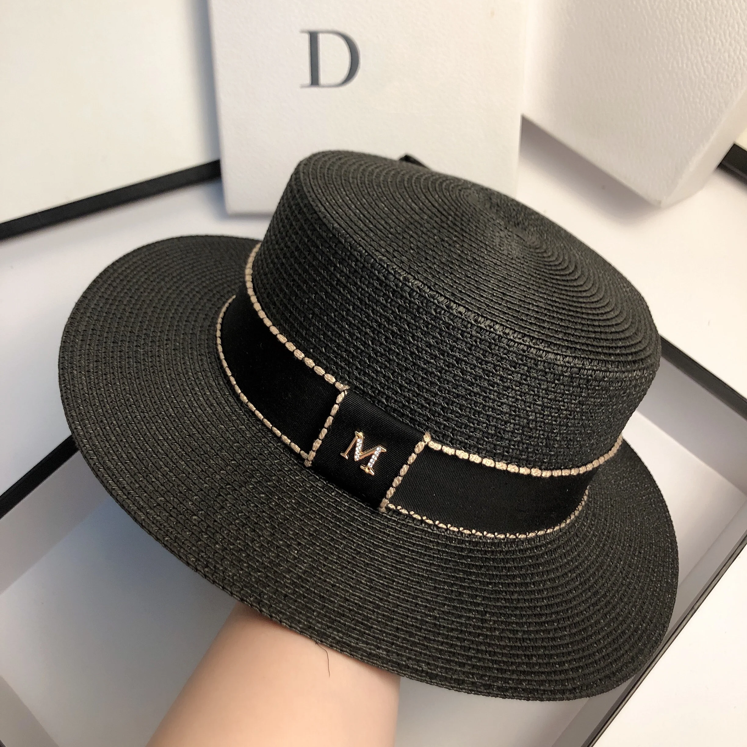 Summer big brim riding sunshade straw hat fashion simple beach sun hat outdoor travel British style personality flat top hat wom