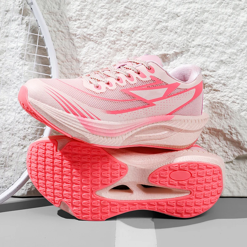 

Men's casual sports shoes four season new breathable thick sole increased height comfortable wear-resistant casual sports shoes