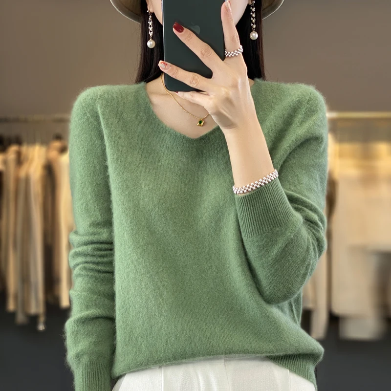 Autumn and winter women\'s 100% Australian wool V-neck sweater, loose solid color knitted women\'s long sleeved pullover, hot sell