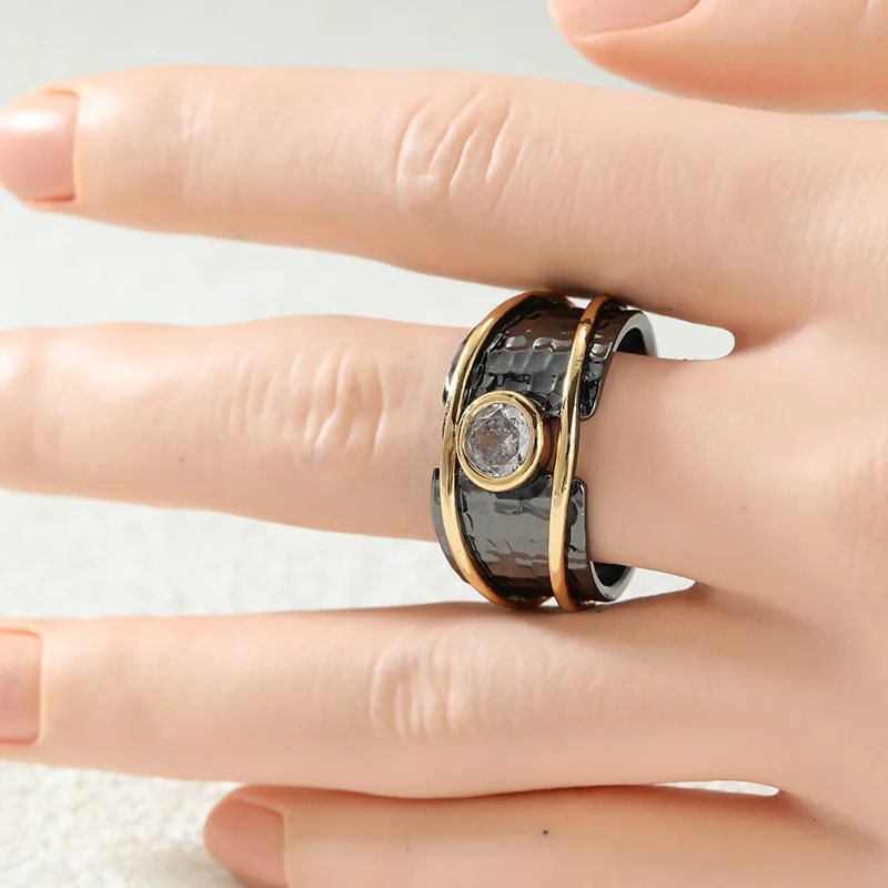 Fashion Simple Synthetic Zirconia Hammered Two Color Ring Women's Luxury Niche Design Banquet Festival Charm Jewelry Accessories