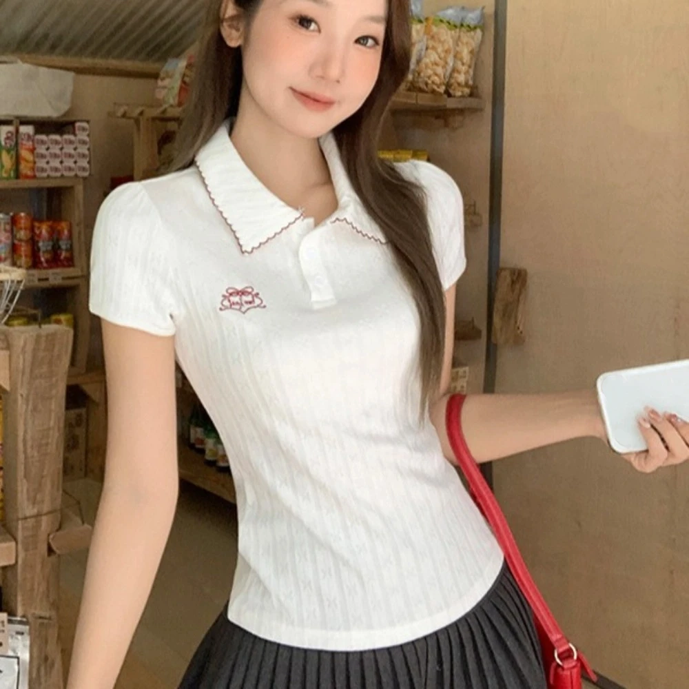 الحلو التطريز الكورية بولو تي شيرت الشارع الشهير الأبيض بولو تريكو قمم الدبابات القصيرة Y2K المحاصيل الأعلى الفتيات