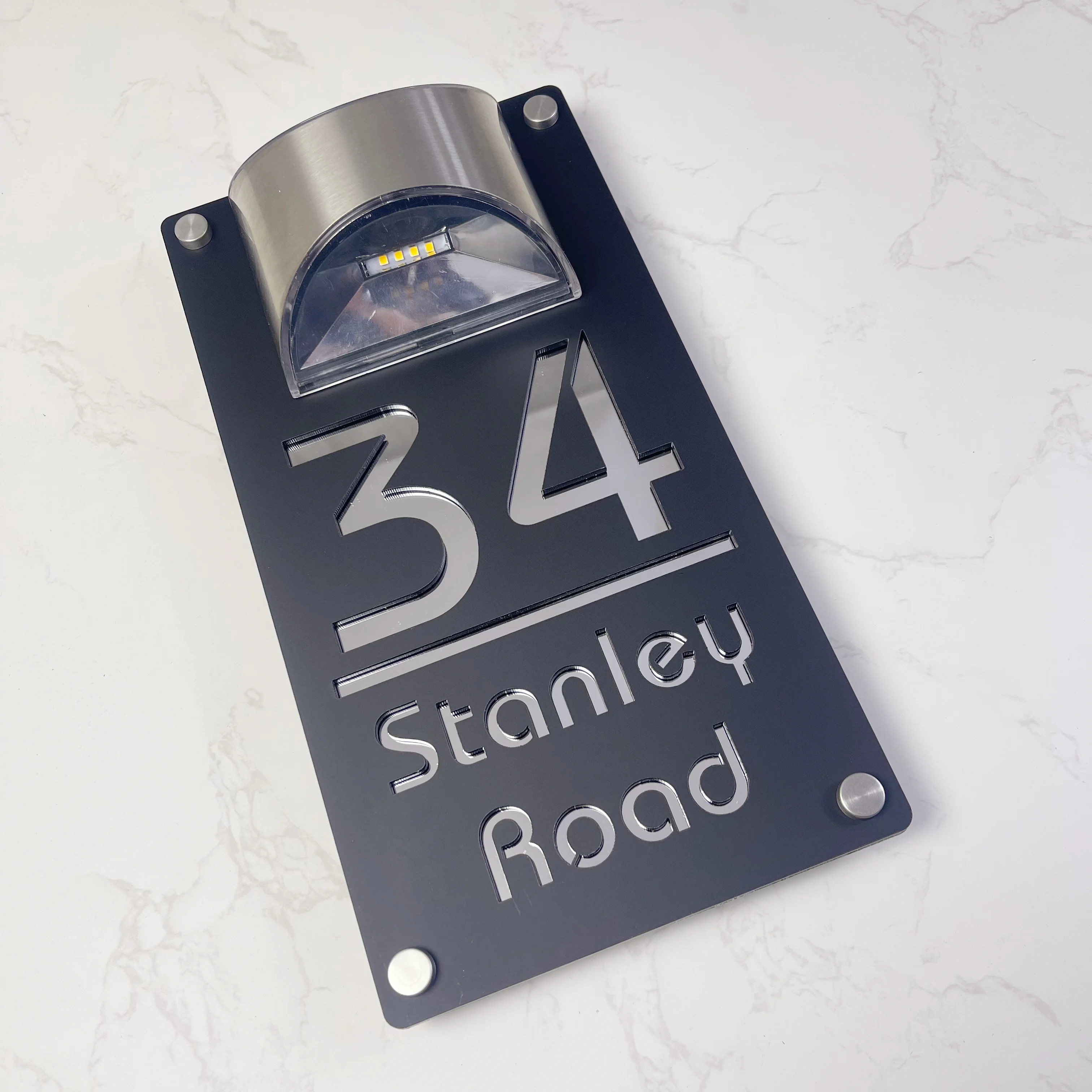 Modern Font Personalized LED Acrylic House Number Sign Custom Laser Cut Address Plaque with Energy-Saving Light for Outdoor Use