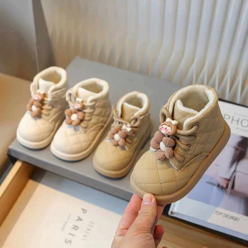 Mädchenstiefel mit Fleecefutter, neuer Winterstil, kurze Kinderstiefel, weichsohlige, warme Baumwollschuhe für Babys, 1-15 Jahre, bequem. – Detail 4
