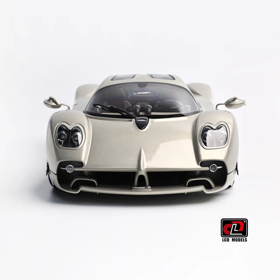 LCD Diecast Model 1/18 Scale Pagani Utopia Static Display Festive