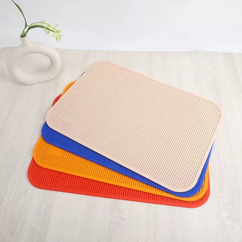 Pet grooming table non-slip mat silicone waterproof mat cat shearing beauty table accessories competition  beauty table