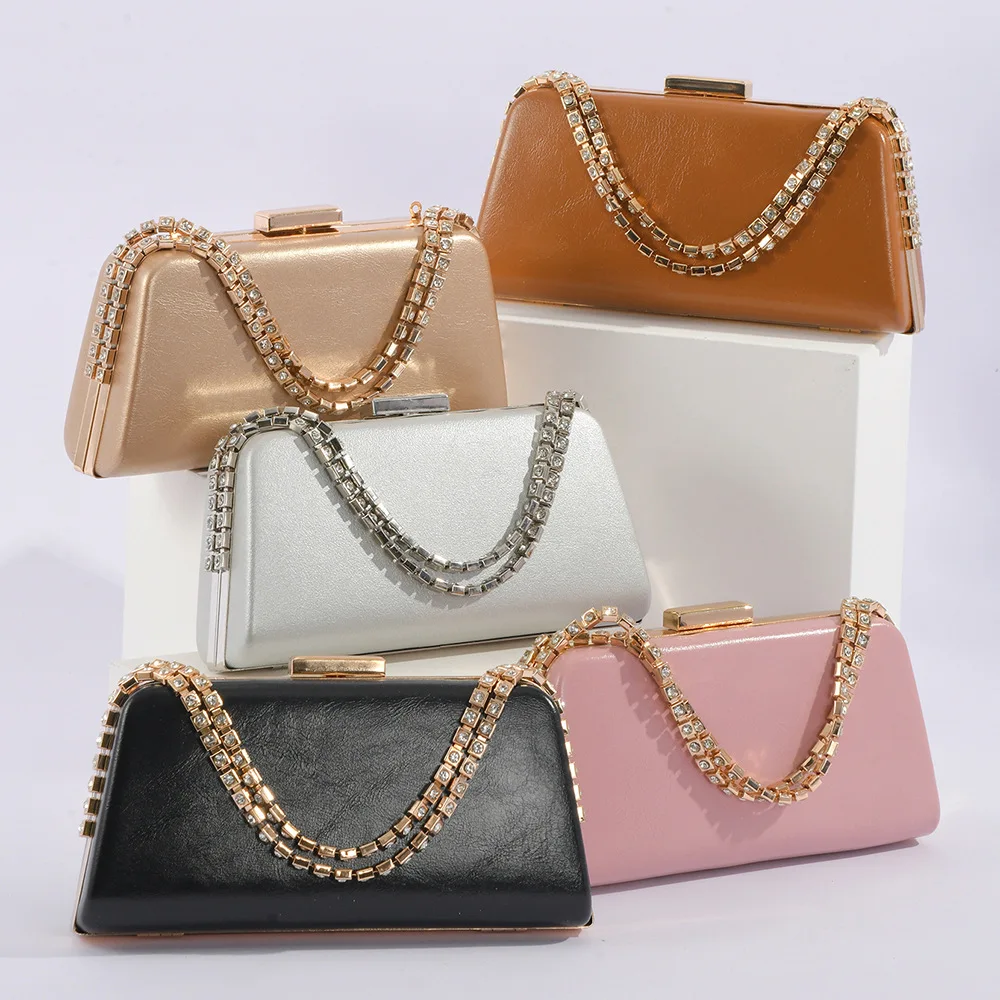 Early spring new handbag  fashion design chain shoulder  PU banquet pillow bag women's dinner bag