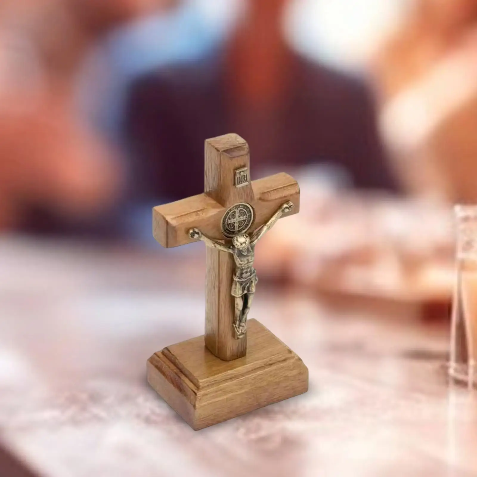 Christ Jesus Statue Wood Crucifix Praying Religious Figurine Modern Home Decoration Ornament for Tabletop Centerpiece