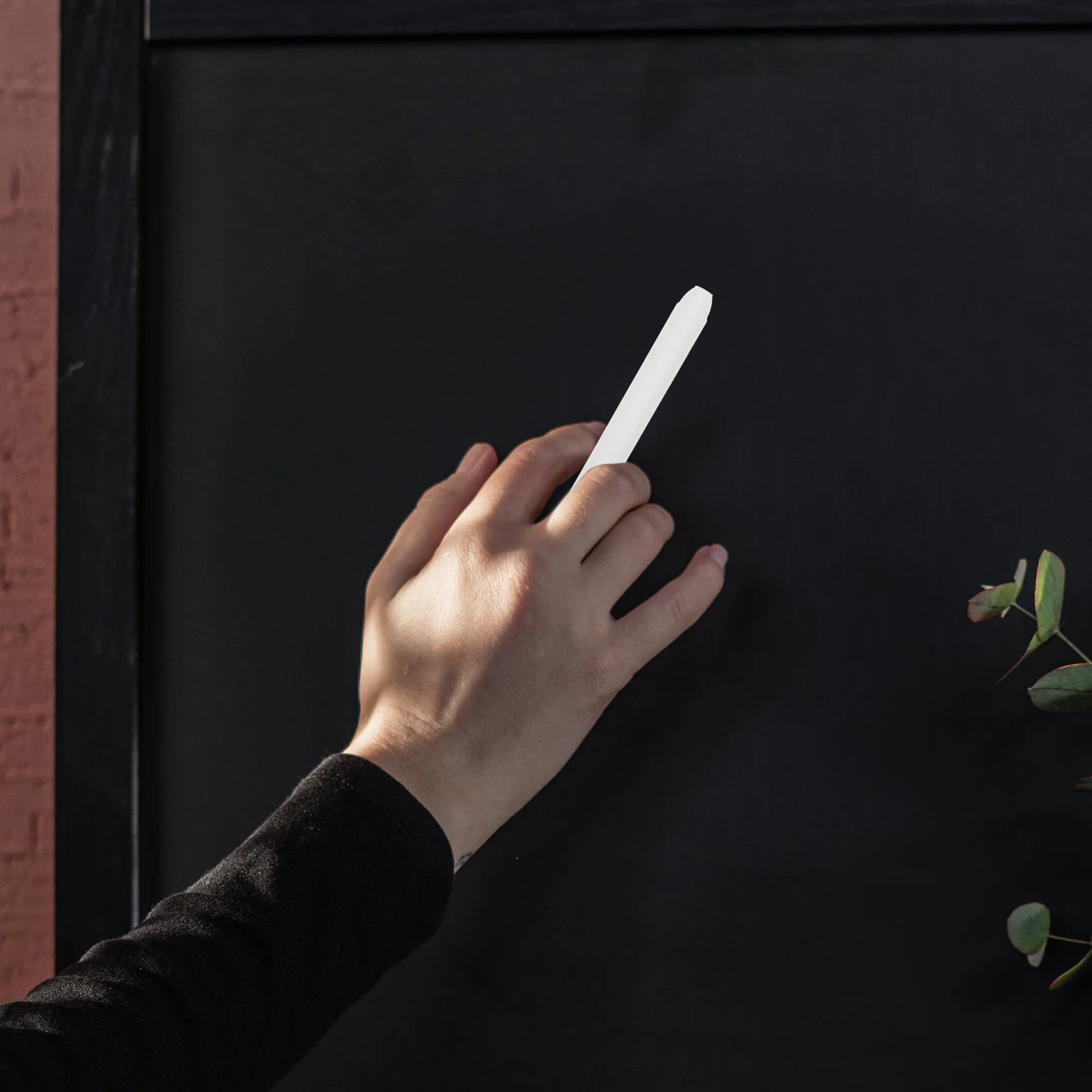 

20Pcs Water Soluble Dust Free Chalks Multi Color Safe Non Toxic Blackboard Chalk Sidewalk Drawing for Teachers