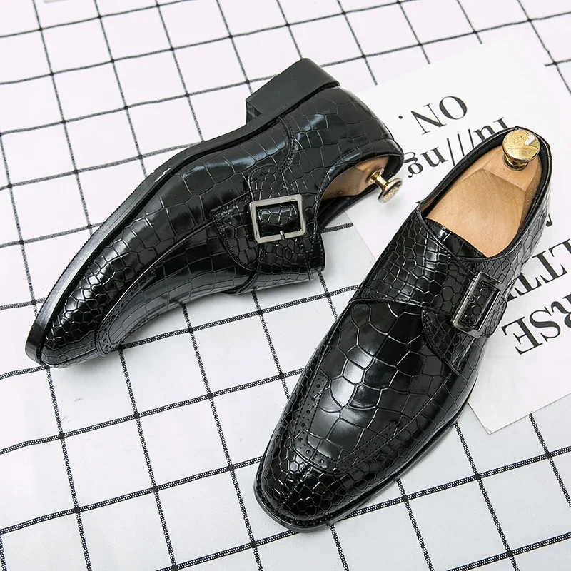 Men Formal Shoes Cap Toe Buckle Brown Classic Style Mens Dress Shoes Crocodile Prints Brogue Leather Men Banquet Wedding Shoes