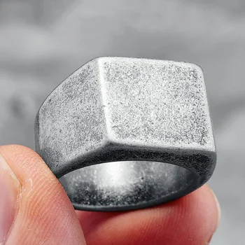 Anello con scritte personalizzate quadrate Anelli personalizzati da uomo e donna in acciaio inossidabile 316L vintage lucidato per gioielli unisex Miglior regalo